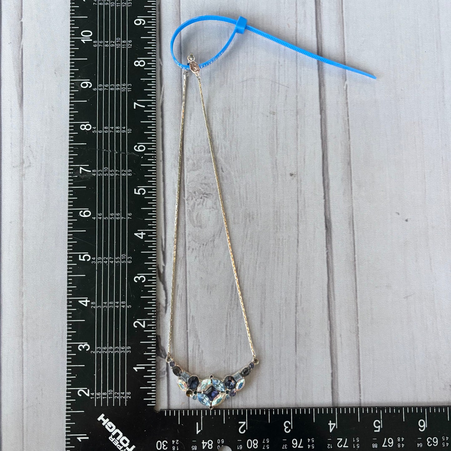 Necklace Designer By Carolina Herrera