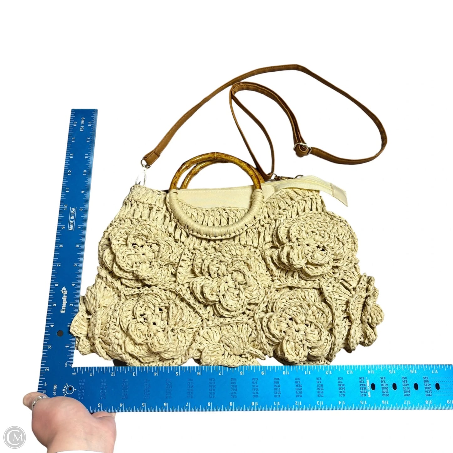 Crossbody By Clothes Mentor, Size: Medium