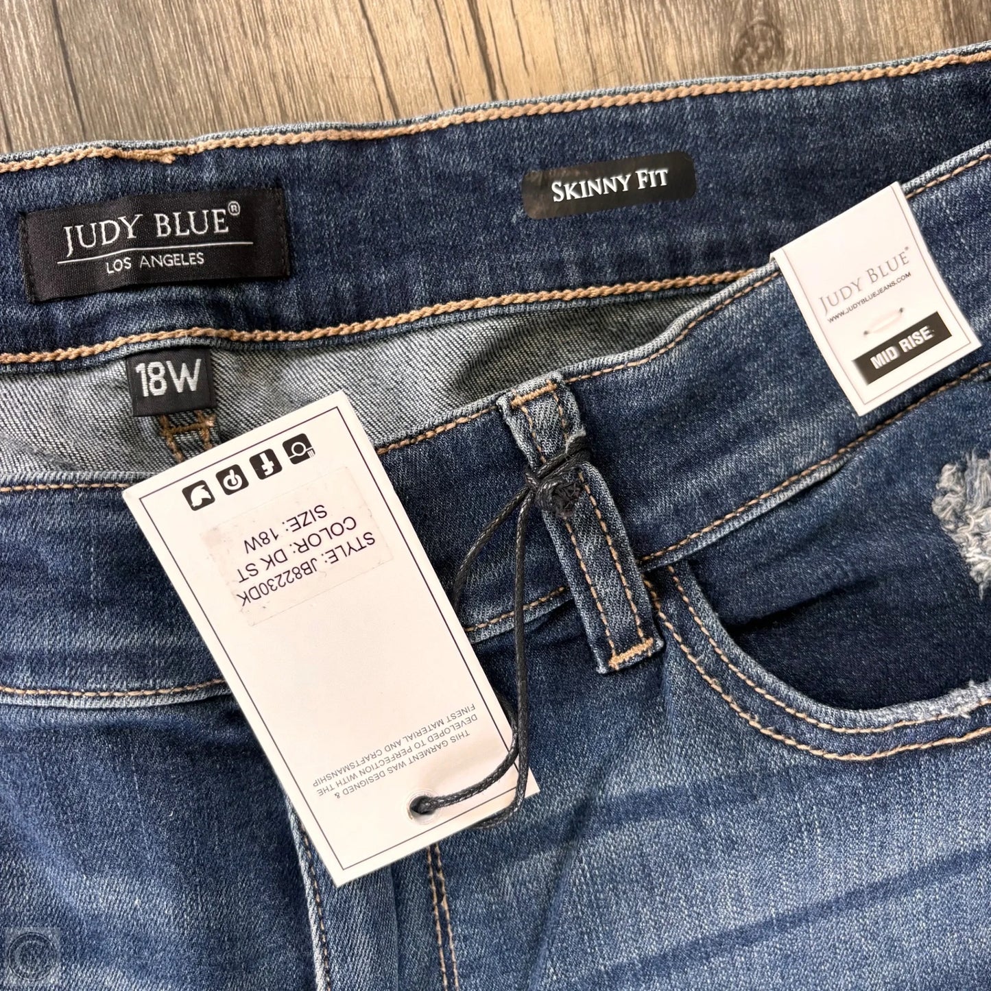 Jeans Skinny By Judy Blue In Blue, Size: 18