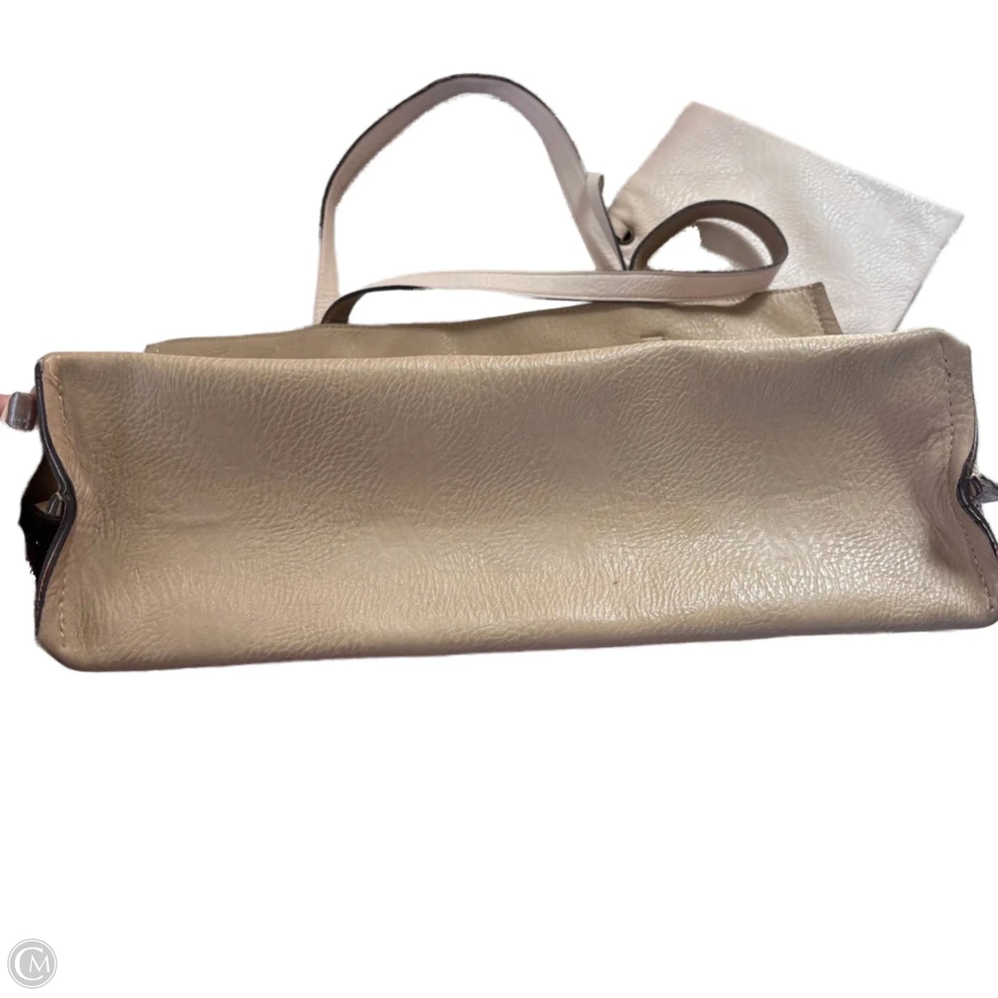 Tote Size: Medium