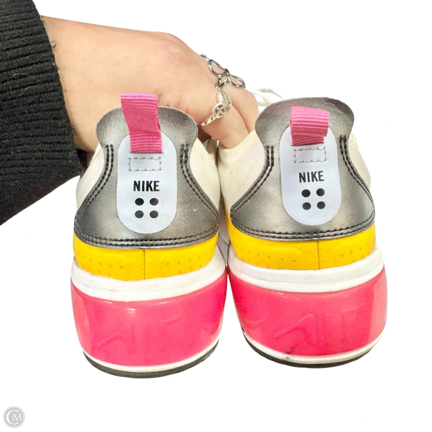 Shoes Sneakers By Nike In Multi-colored, Size: 8