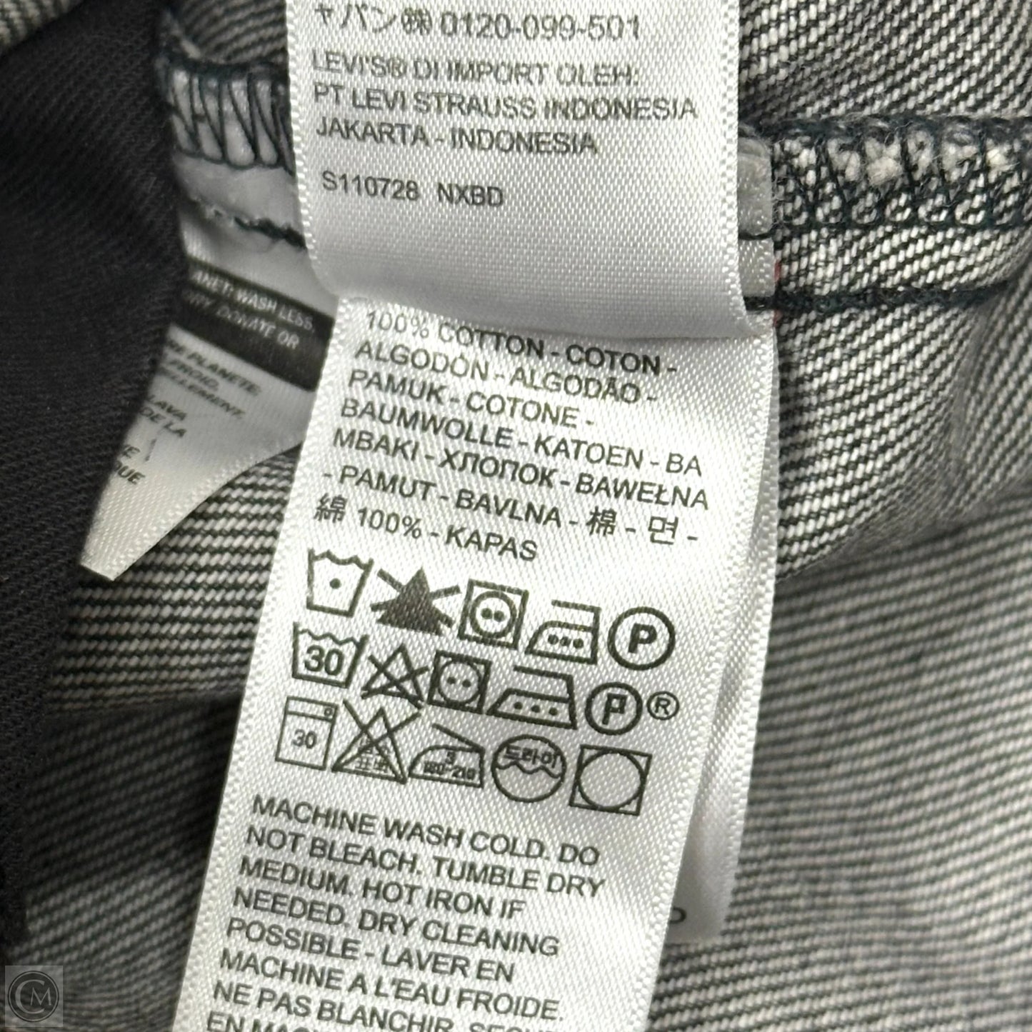 Dress Casual Short By Levis In Black Denim, Size: M