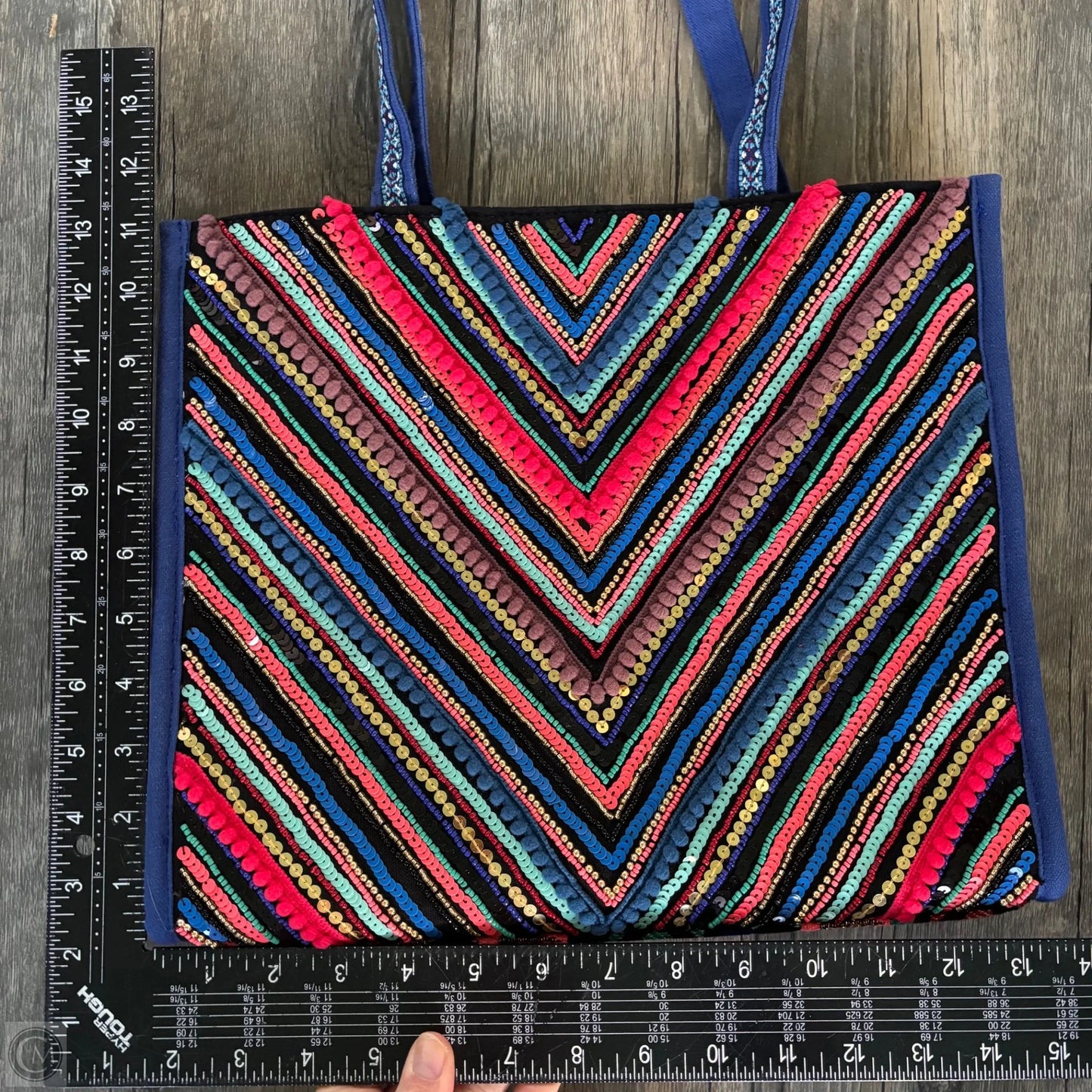 Tote By America and Beyond, Size: Medium