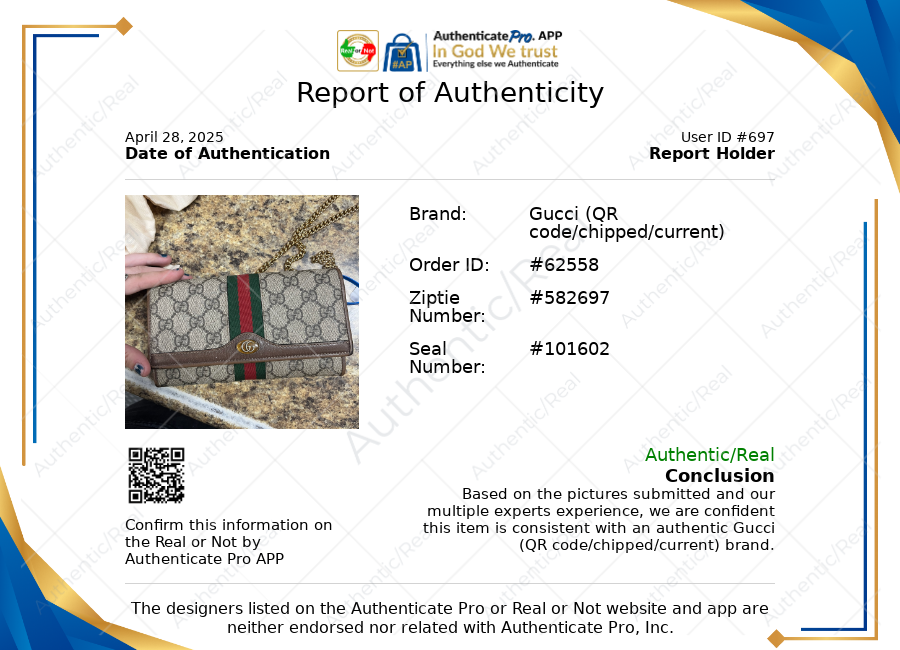Wallet Luxury Designer By Gucci, Size: Small