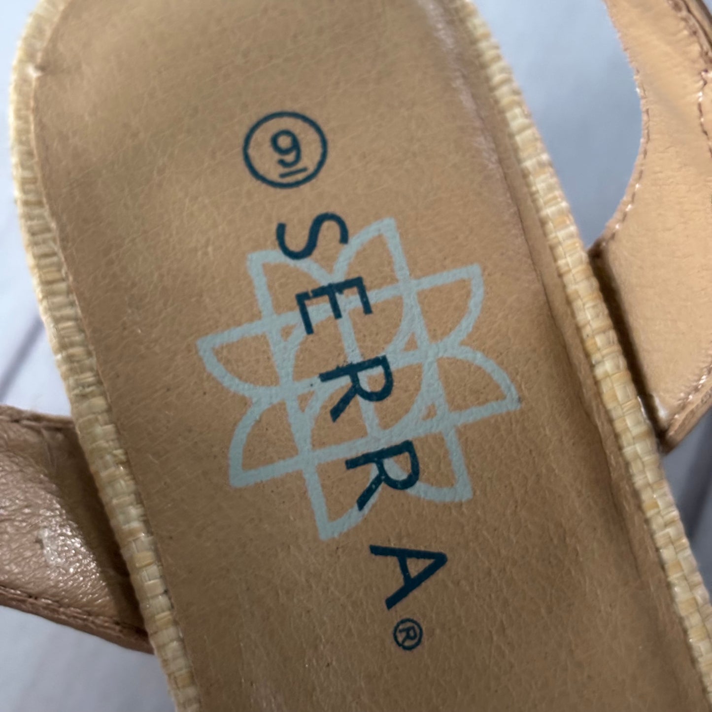 Sandals Heels Wedge By Serra In Tan, Size: 9