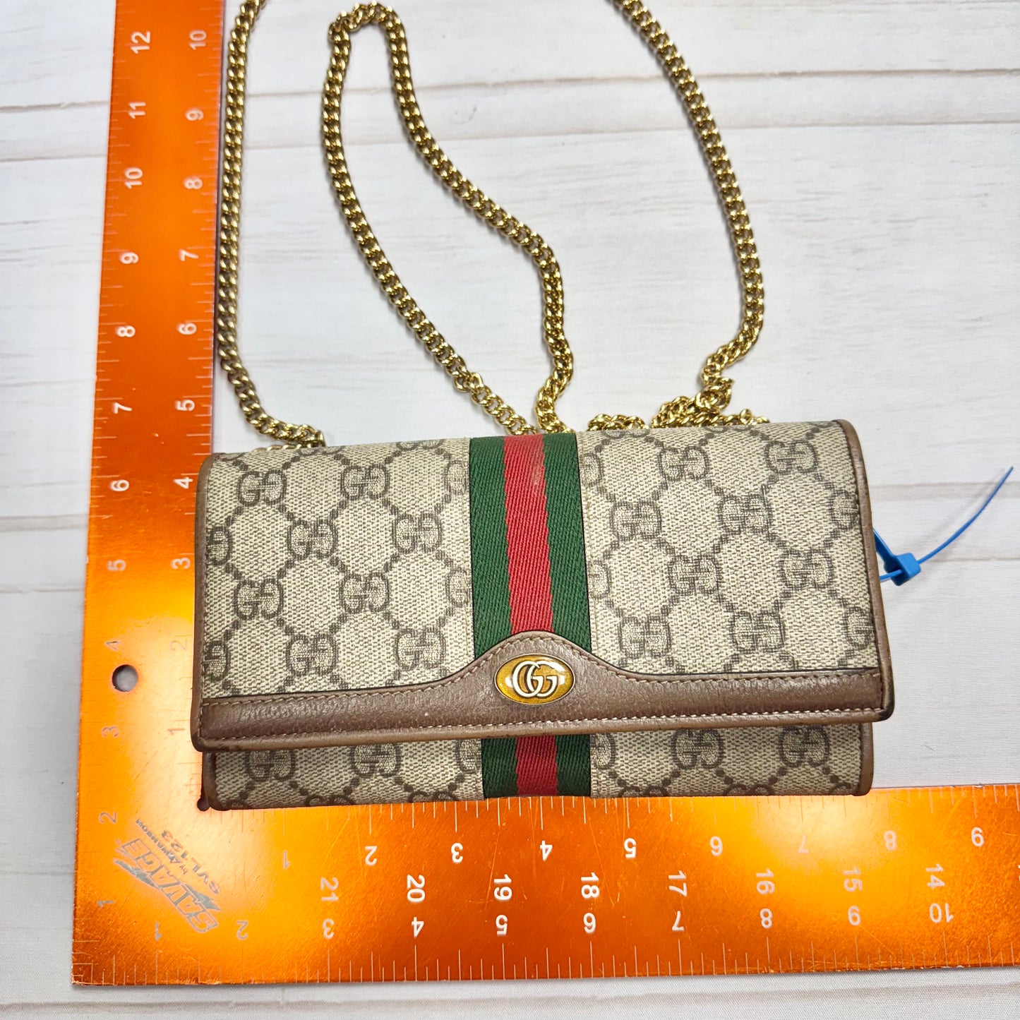 Wallet Luxury Designer By Gucci, Size: Small