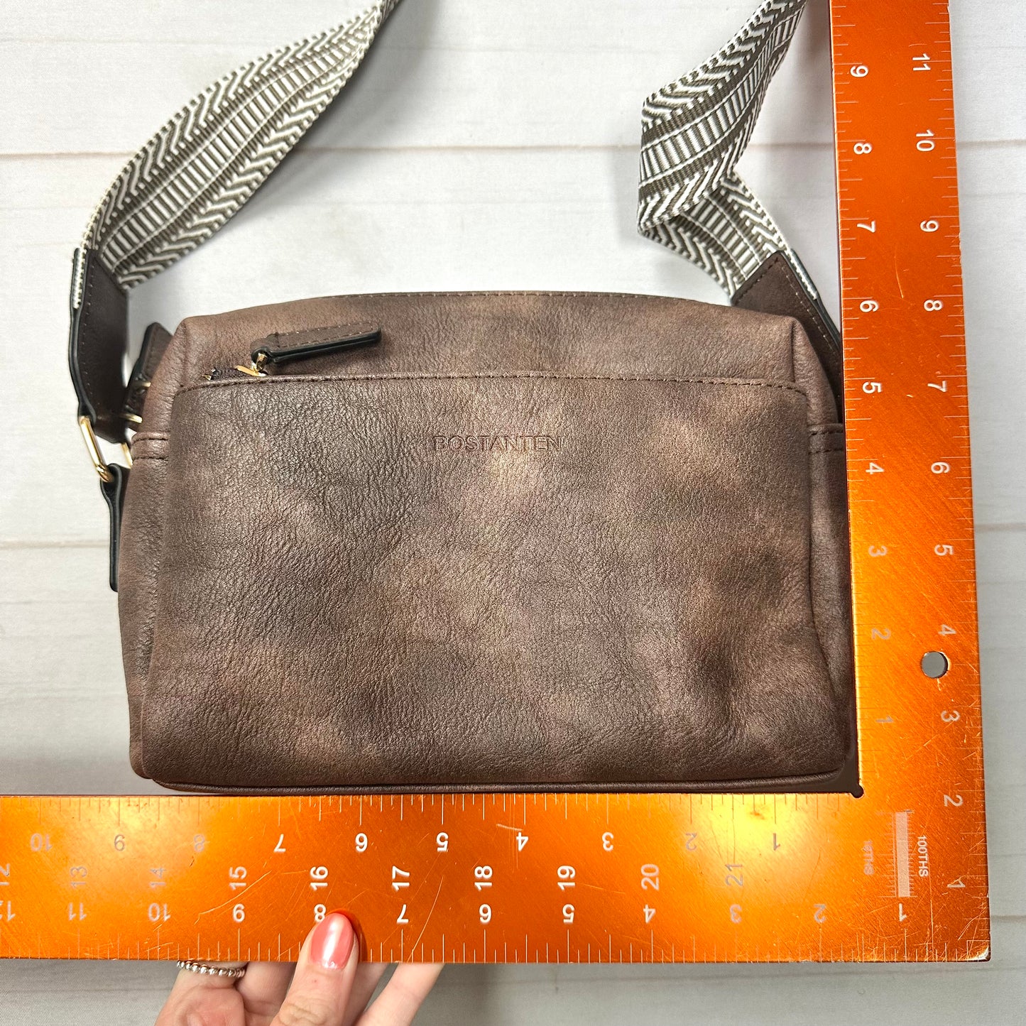 Crossbody By Bostanten, Size: Medium