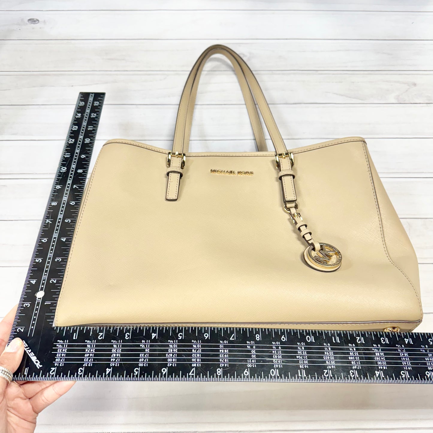 Handbag Designer By Michael Kors, Size: Large