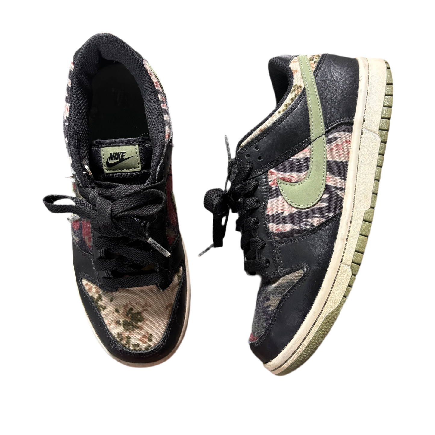 Shoes Sneakers By Nike In Camouflage Print, Size: 6.5