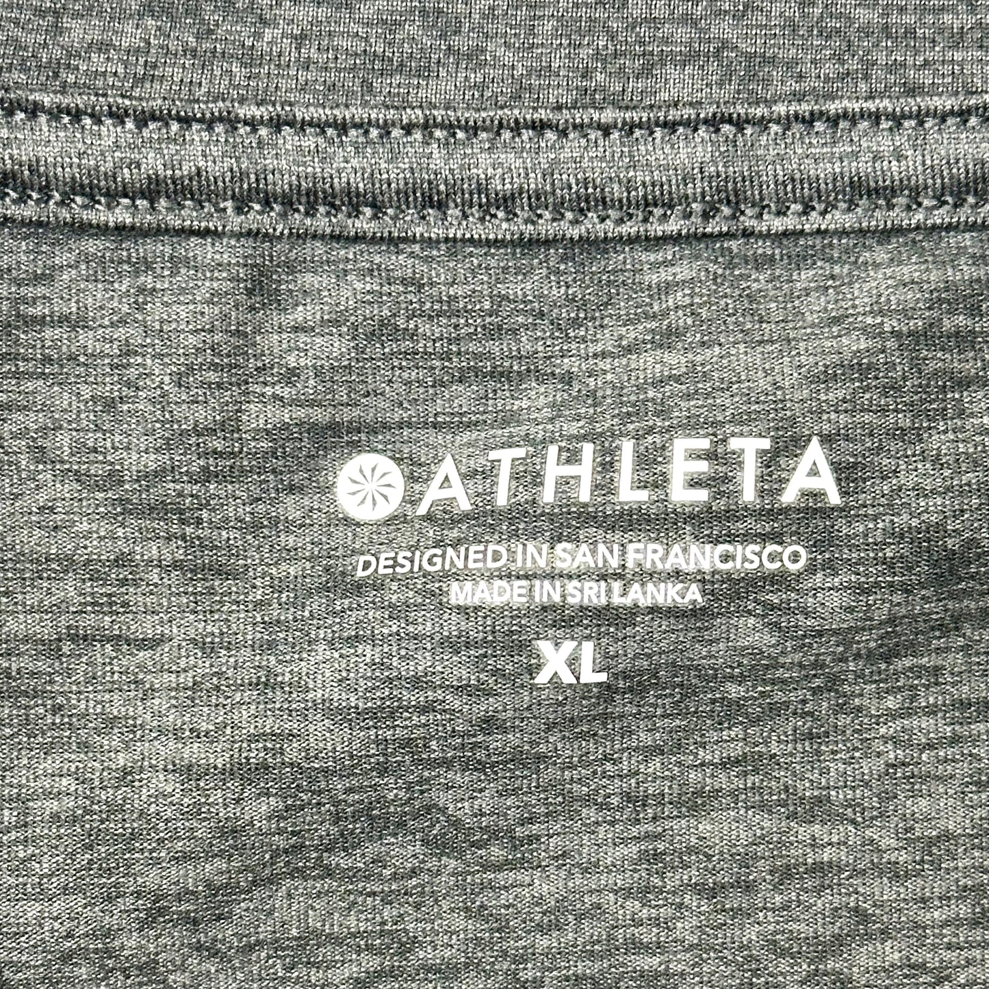 Athletic Top Long Sleeve Crewneck By Athleta In Grey, Size: Xl