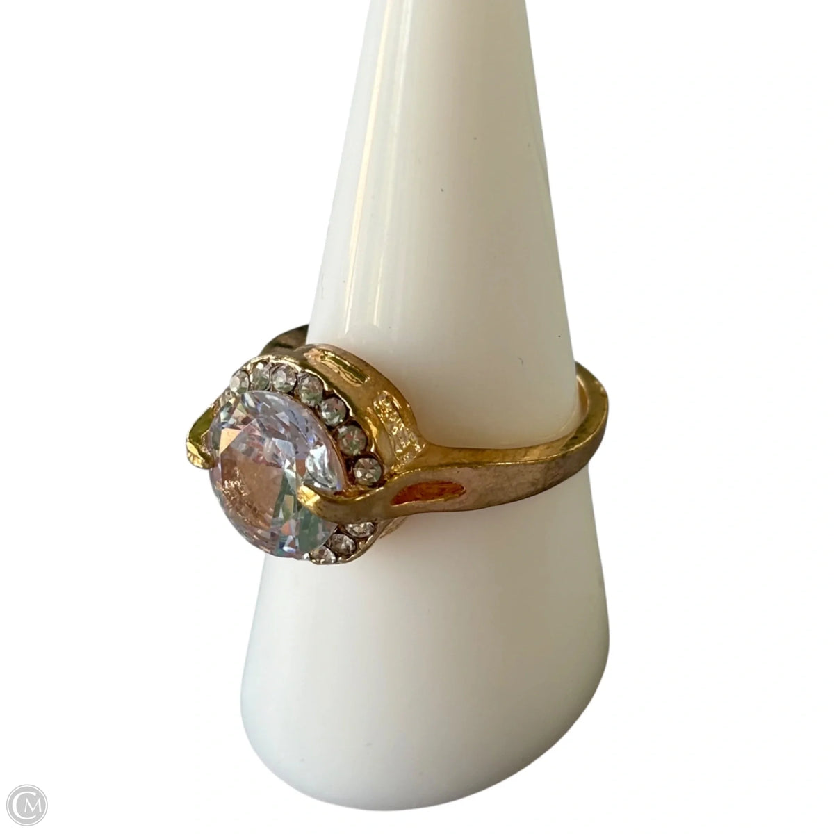 Ring Statement Gold, Size: 6