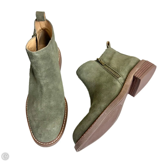 Boots Ankle Flats By Crown Vintage In Green, Size: 8