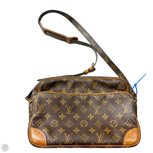 Handbag Luxury Designer By Louis Vuitton, Size: Medium