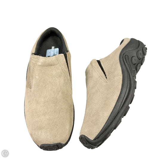 Shoes Flats By Merrell In Tan, Size: 10
