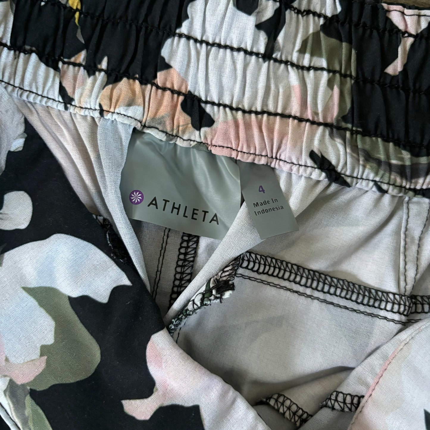 Athletic Shorts By Athleta In Floral Print, Size: S