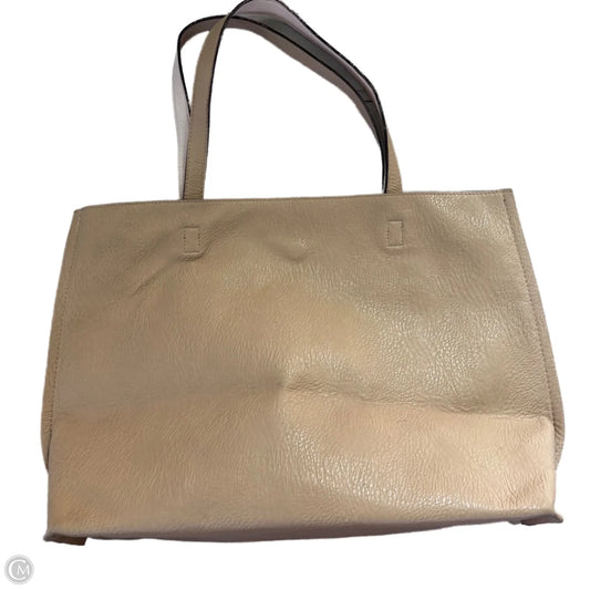 Tote Size: Medium