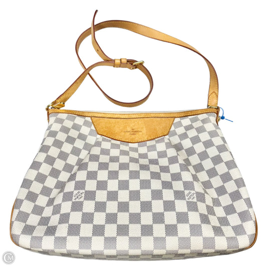 Crossbody Luxury Designer By Louis Vuitton, Size: Medium