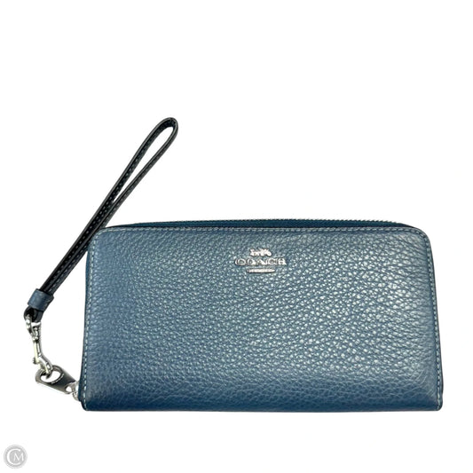 Wristlet Designer By Coach, Size: Medium