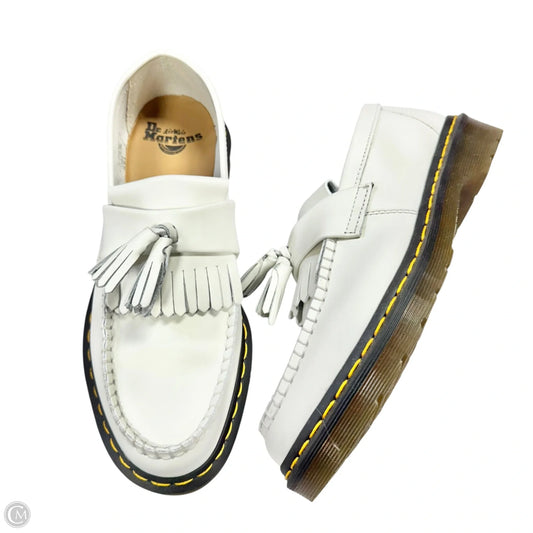 Shoes Flats By Dr Martens In White, Size: 9