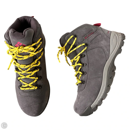 Boots Hiking By Columbia In Grey, Size: 9