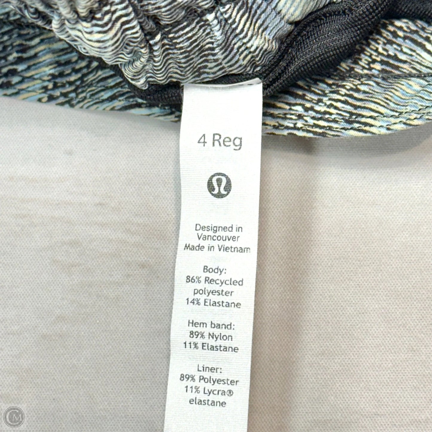 Athletic Shorts By Lululemon In Green, Size: S