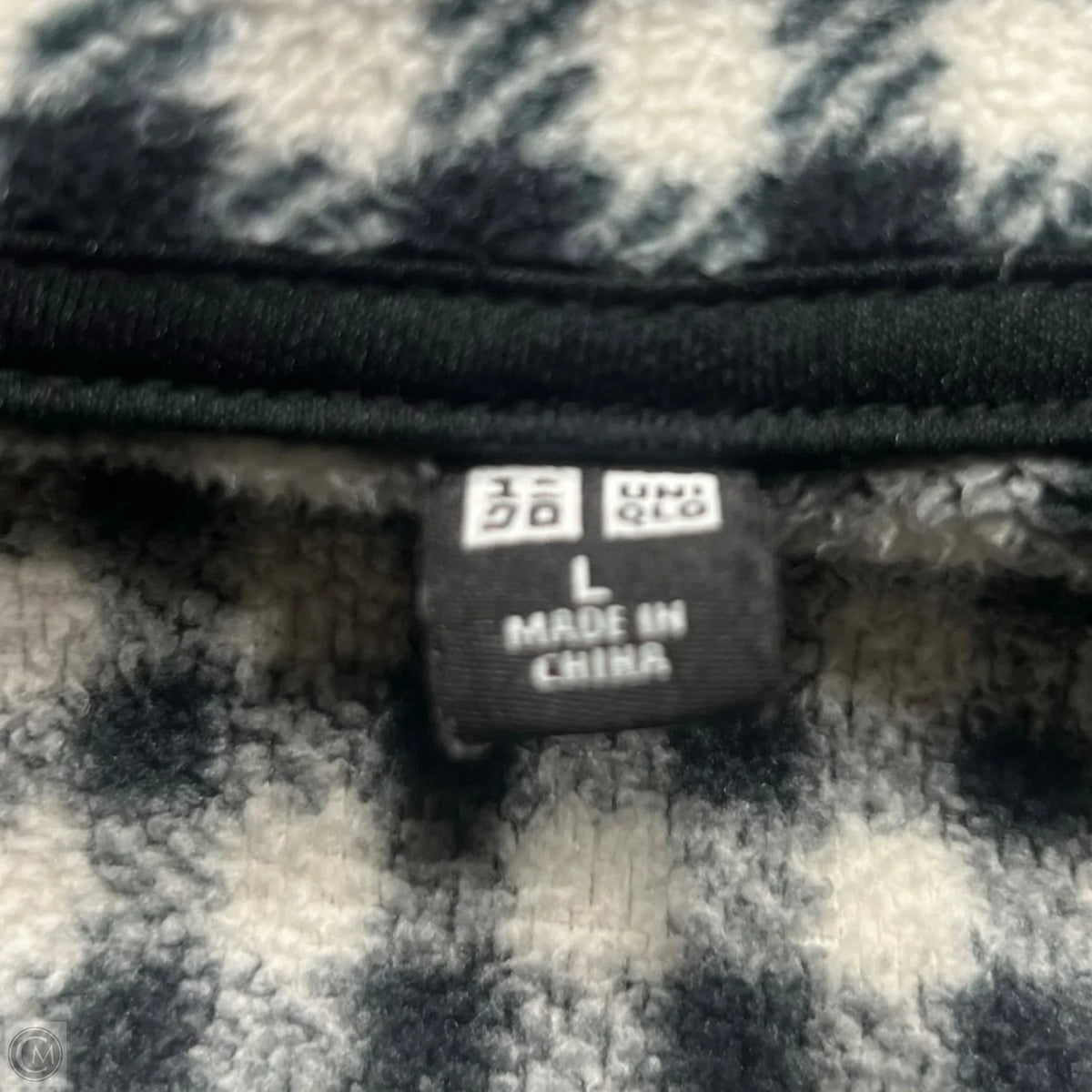 Jacket Fleece By Uniqlo In Checkered Pattern, Size: L