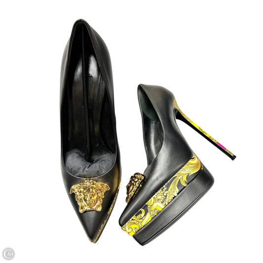 Shoes Luxury Designer By Versace In Black & Yellow, Size: 8.5