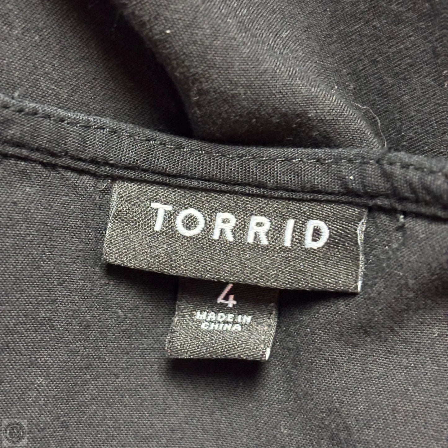 Top Short Sleeve By Torrid In Black, Size: 4x