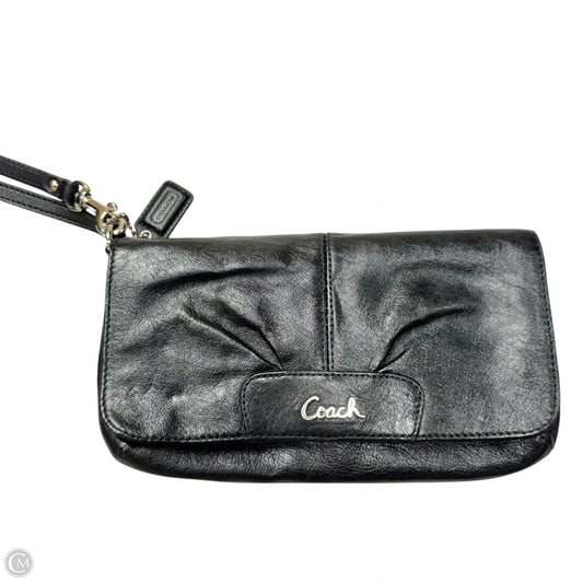 Wristlet Designer By Coach, Size: Medium
