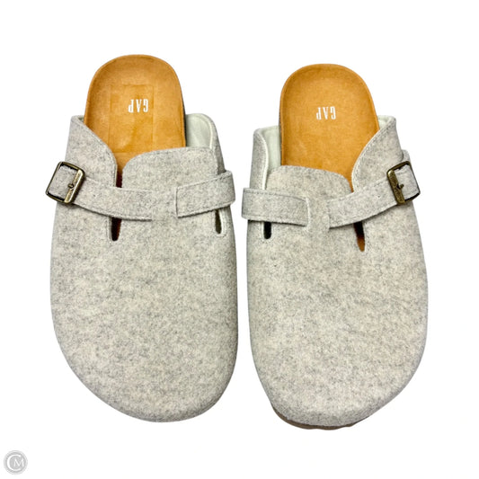 Shoes Flats By Gap In Grey, Size: 8