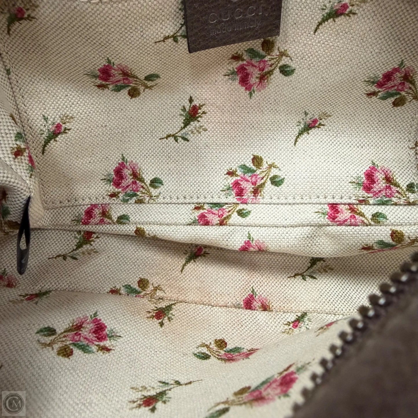 Crossbody Luxury Designer By Gucci, Size: Medium