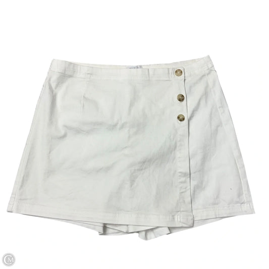 Skort By Curve Appeal In White, Size: L