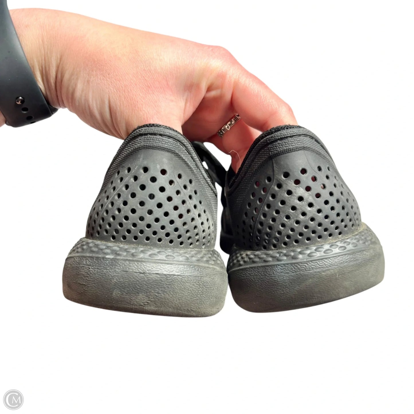 Shoes Sneakers By Crocs In Black, Size: 9