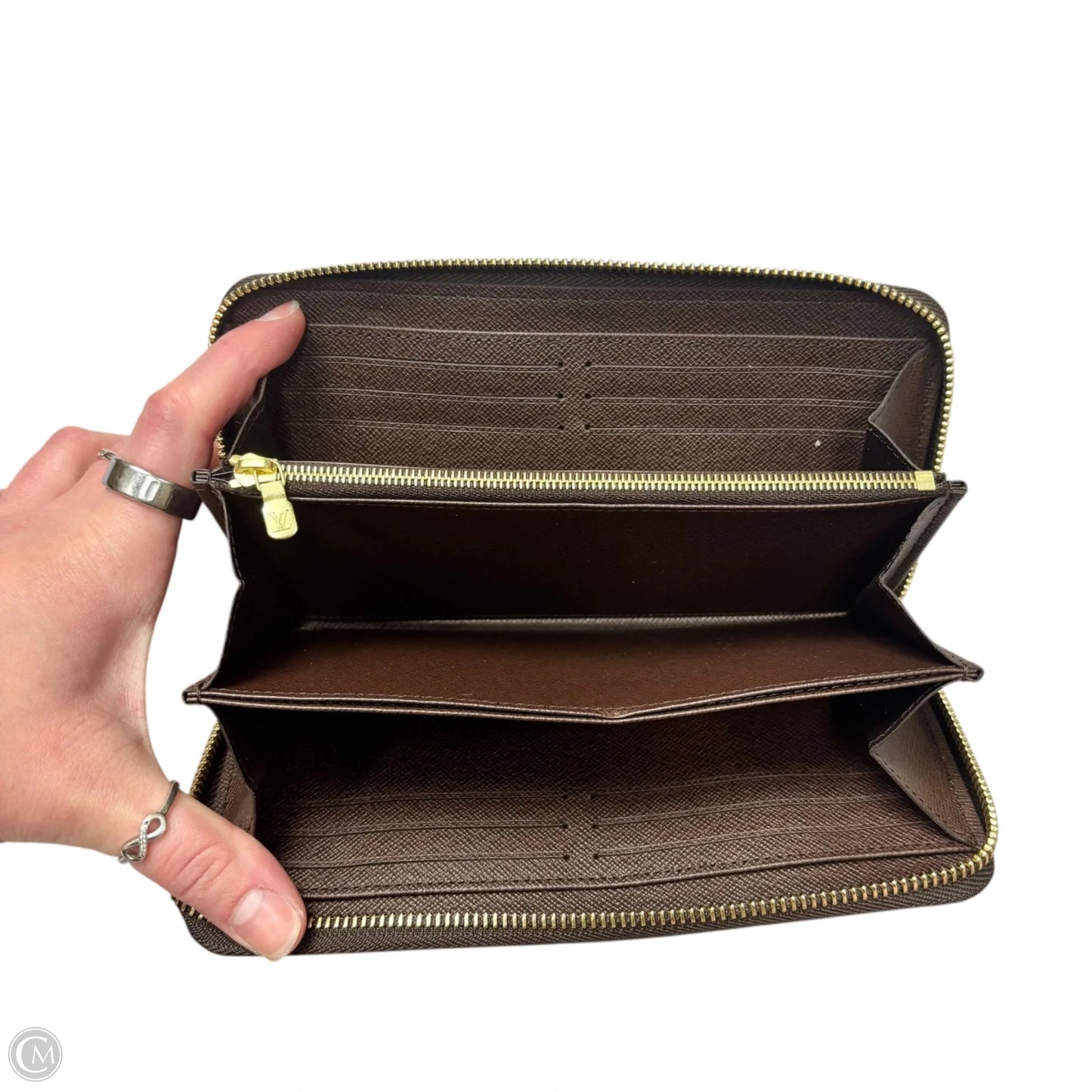 Wallet Luxury Designer By Louis Vuitton, Size: Medium
