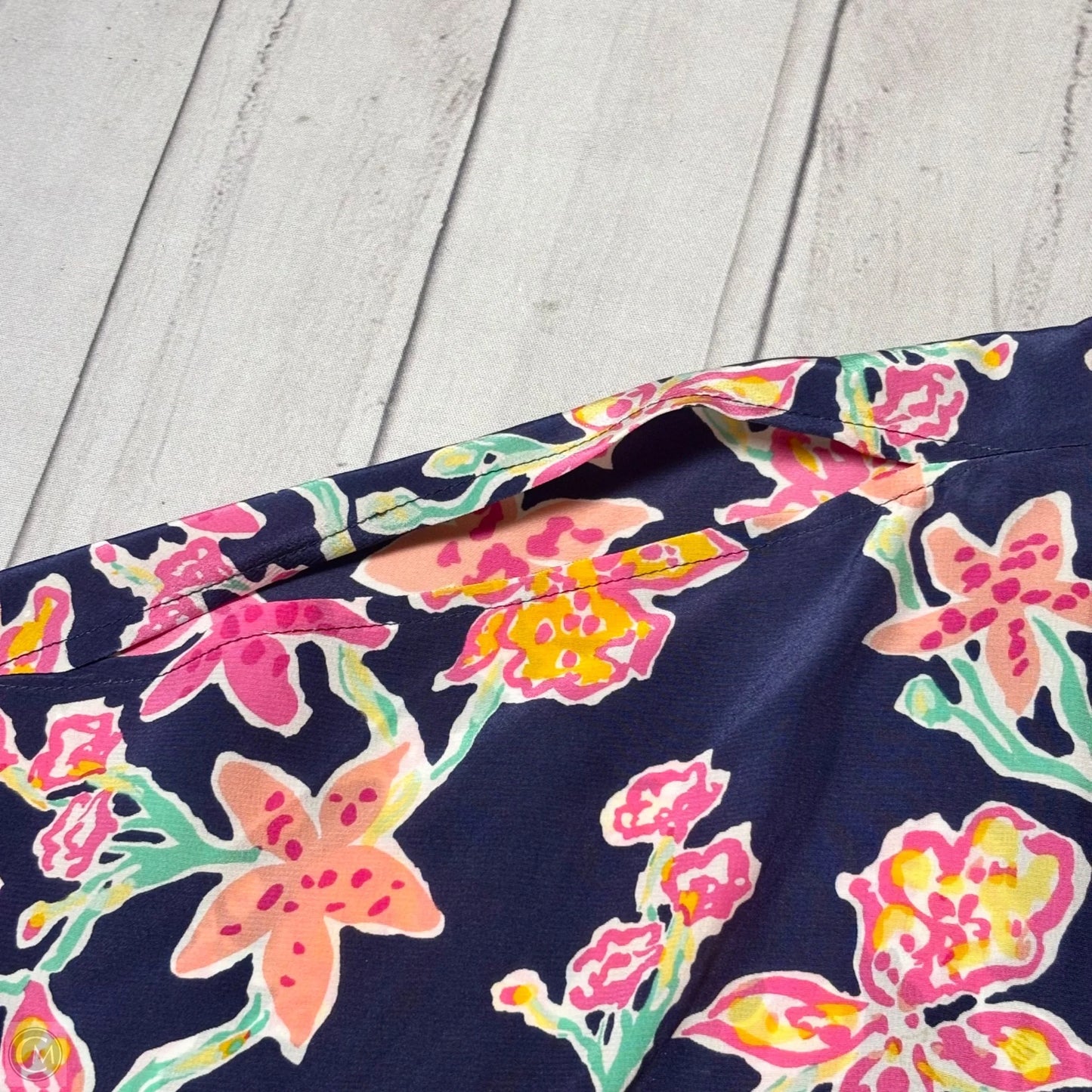 Top Short Sleeve Designer By Lilly Pulitzer In Floral Print, Size: L
