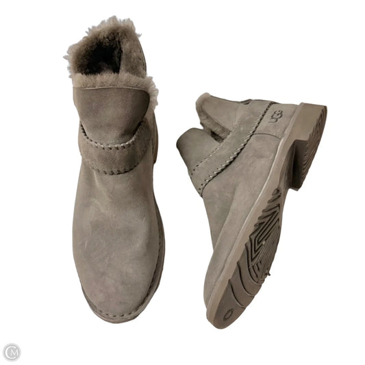 Boots Designer By Ugg In Grey, Size: 10