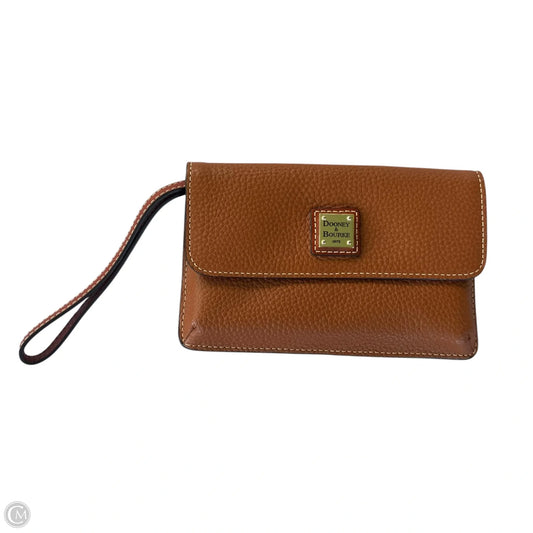Wristlet Designer By Dooney And Bourke, Size: Medium