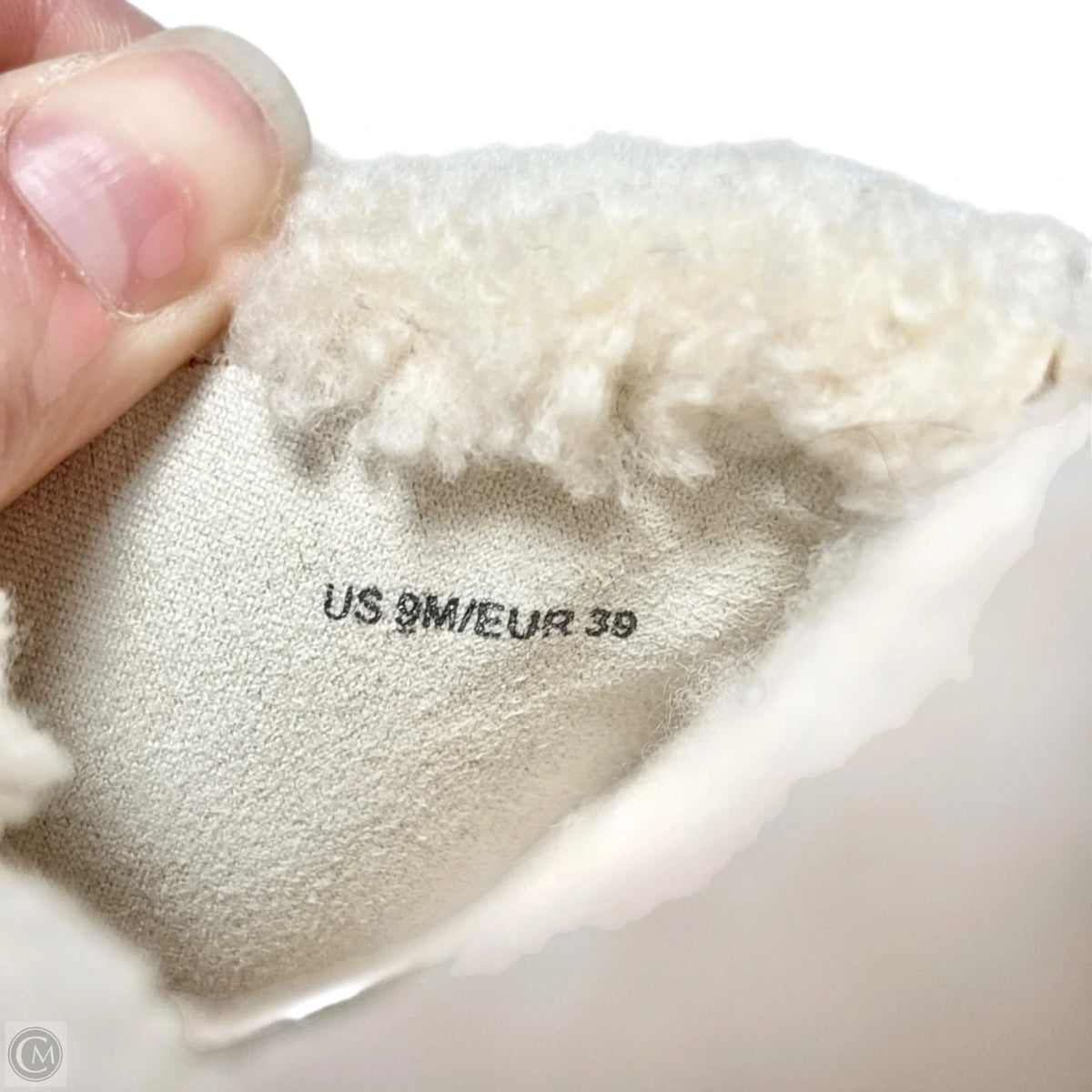 Slippers By Veronica Beard In Cream, Size: 9