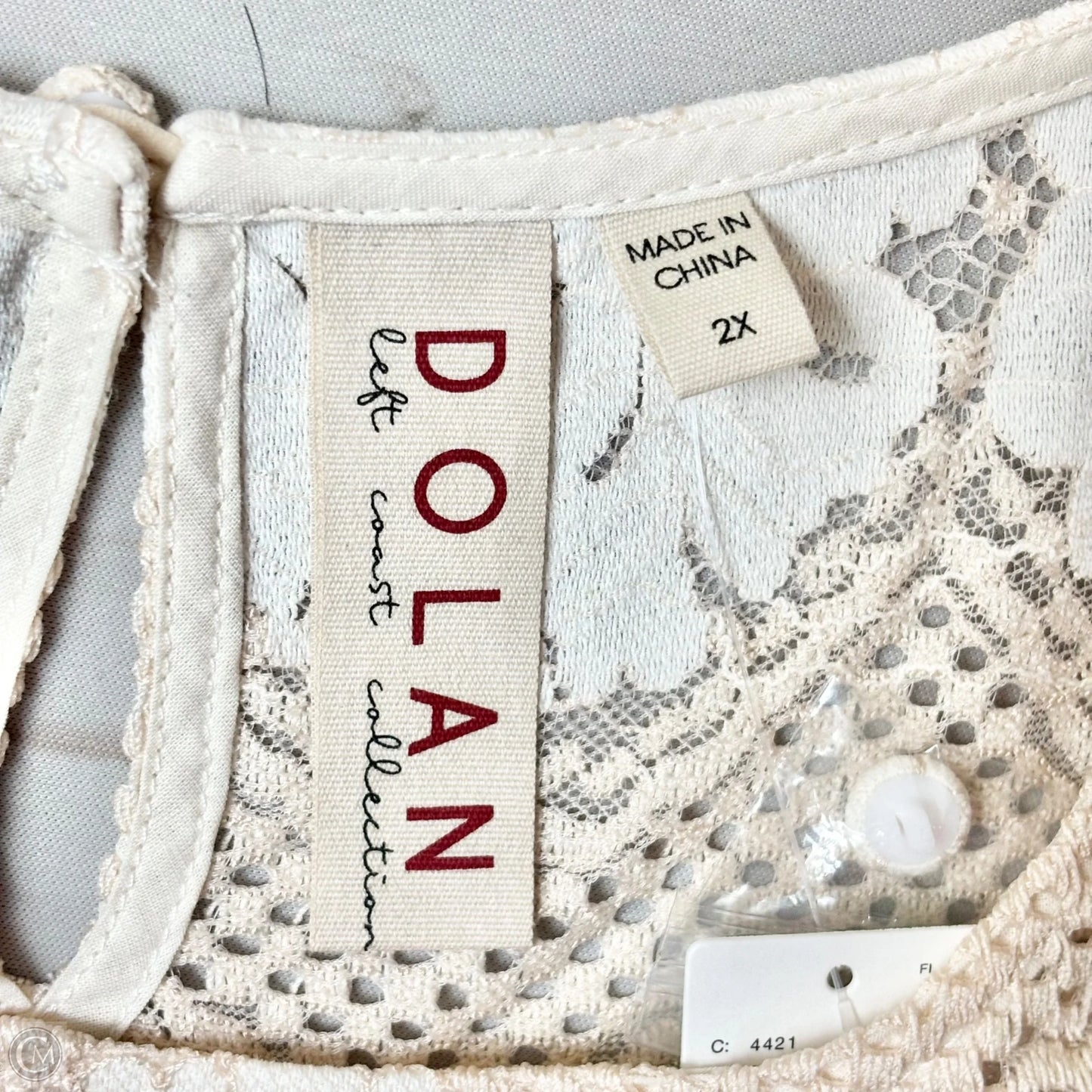 Top Long Sleeve By Dolan Left Coast In Cream, Size: 2x