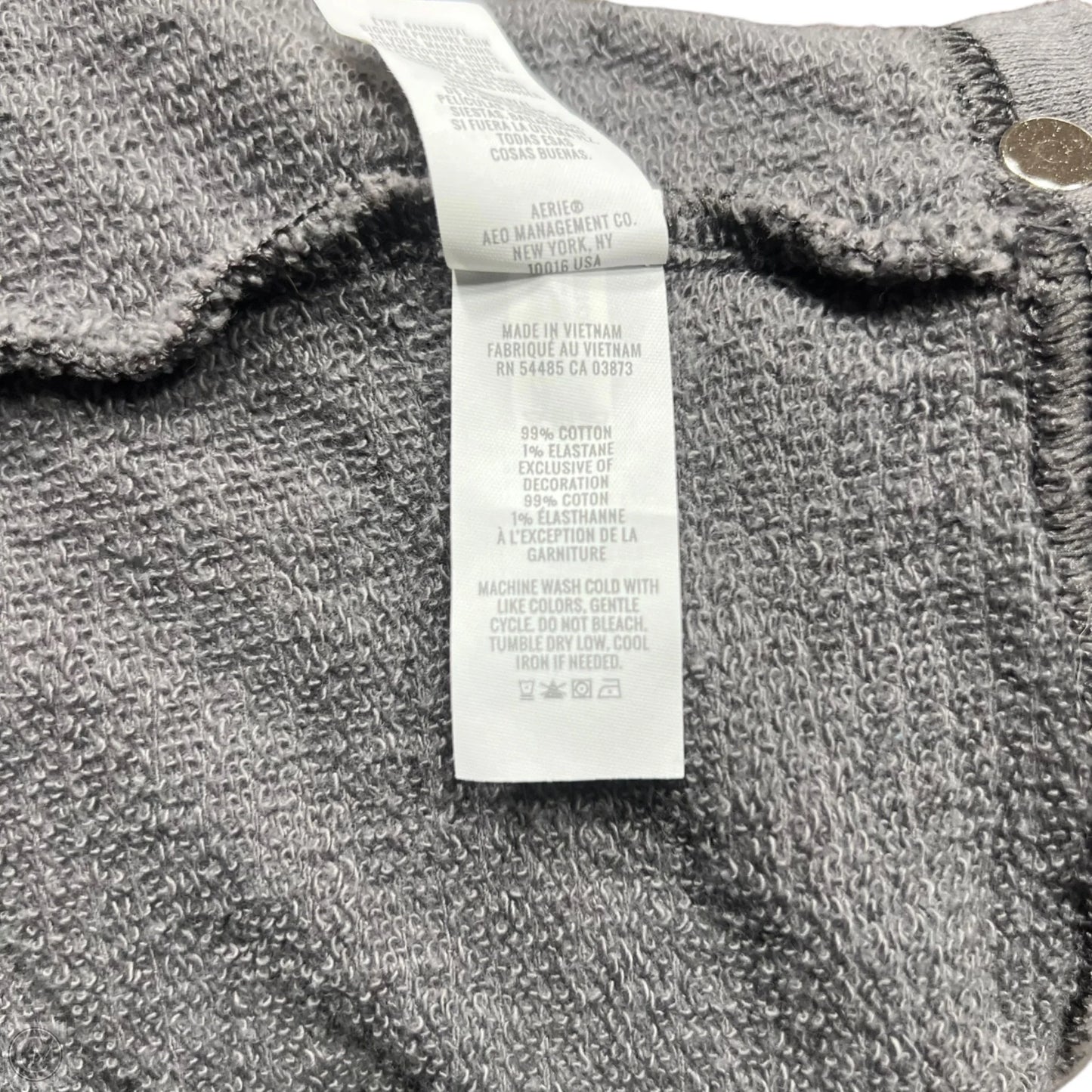Top Long Sleeve By Aerie In Grey, Size: L