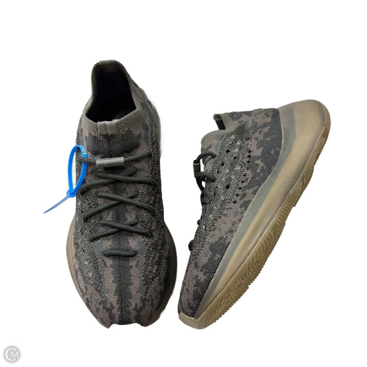 Shoes Luxury Designer By Yeezy In Black & Brown, Size: 10