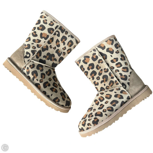 Boots Designer By Ugg In Black & Brown, Size: 8