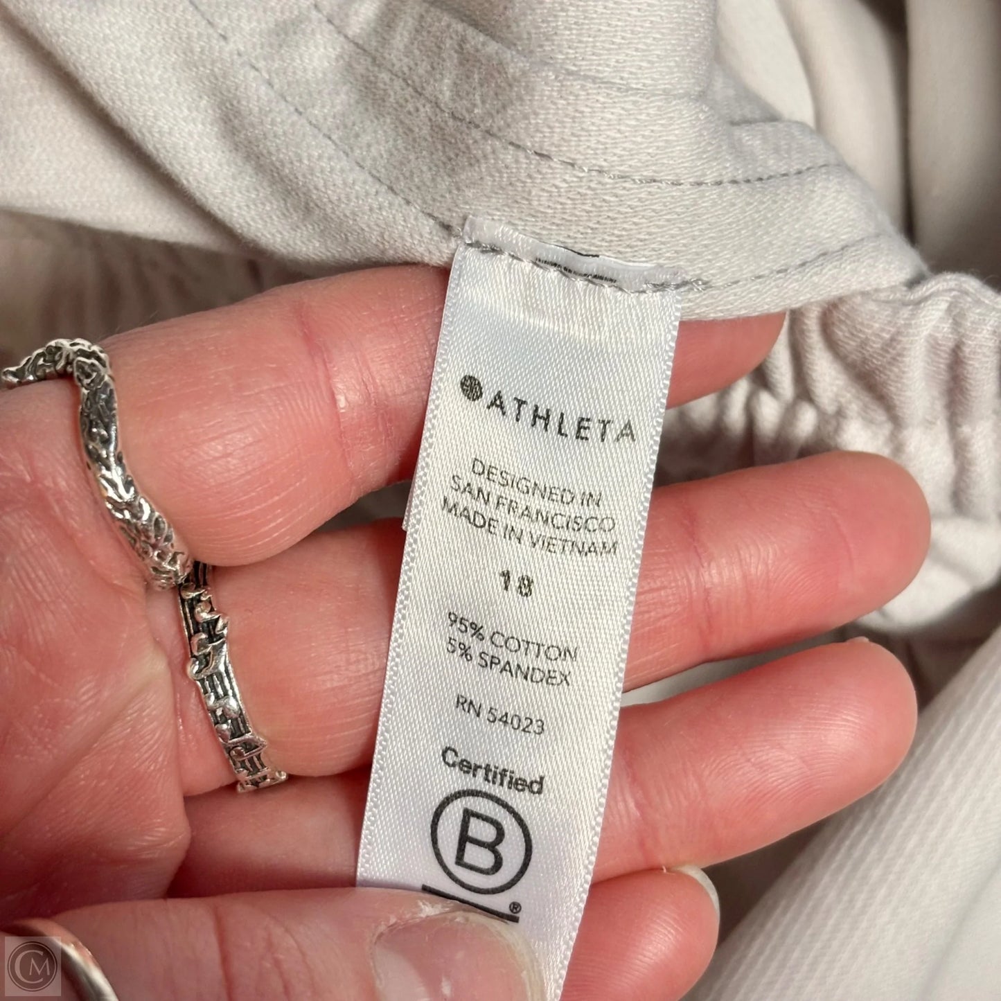 Athletic Pants By Athleta In Cream, Size: 1x