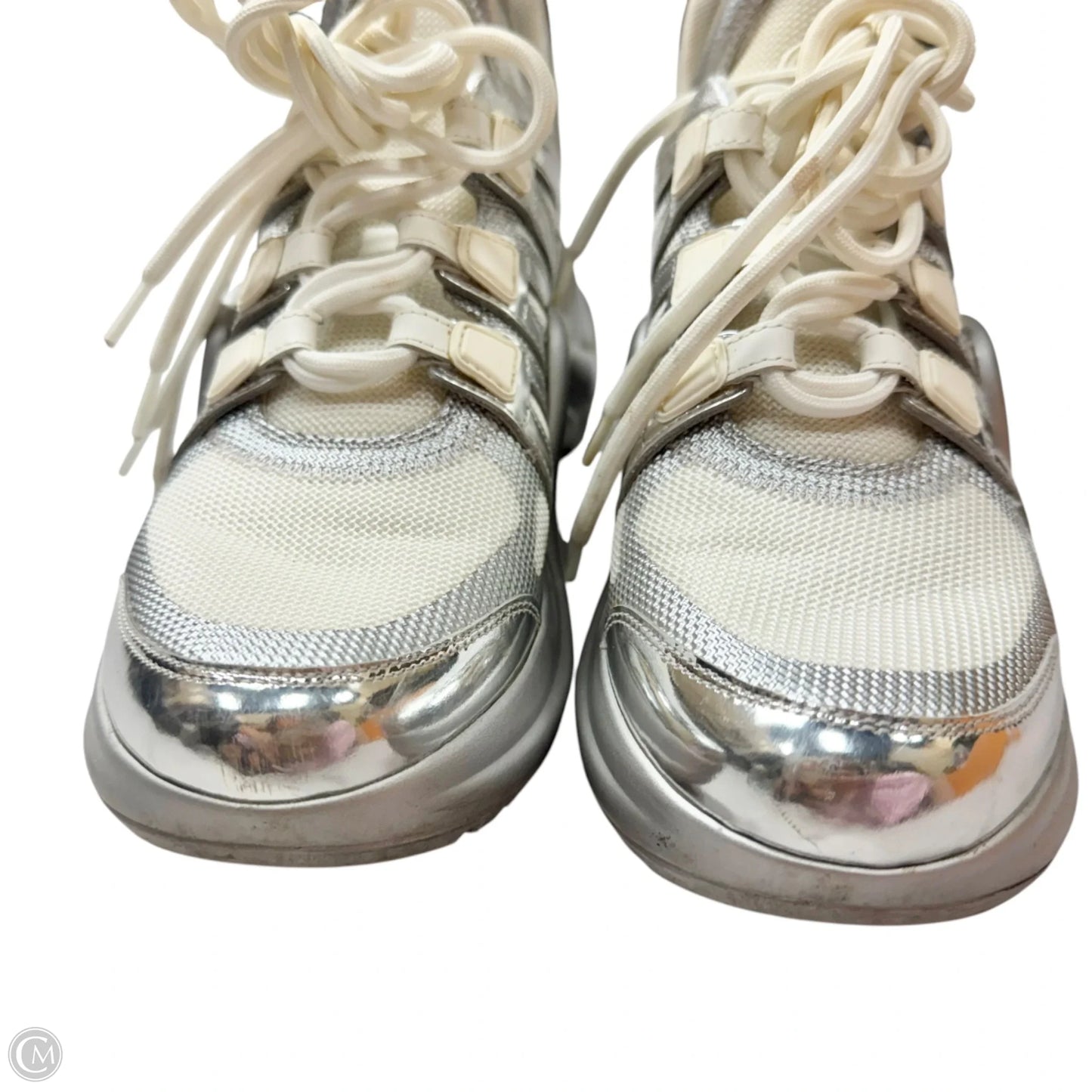 Shoes Luxury Designer By Louis Vuitton In Silver & White, Size: 6
