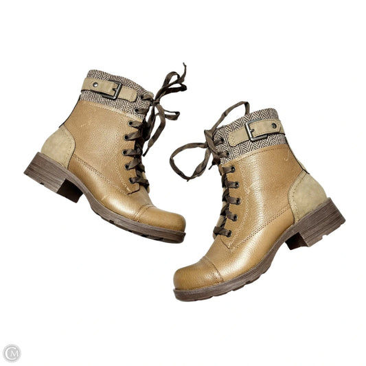 Boots Leather By Earth Origins In Brown, Size: 7