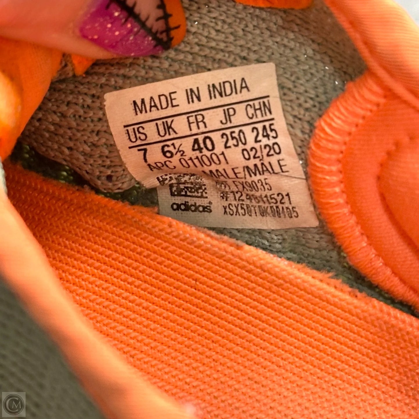 Shoes Luxury Designer By Yeezy In Green, Size: 9