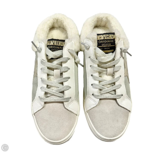 Shoes Sneakers By Vintage Havana In Grey, Size: 9