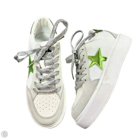 Shoes Sneakers By Vintage Havana In Green & White, Size: 8