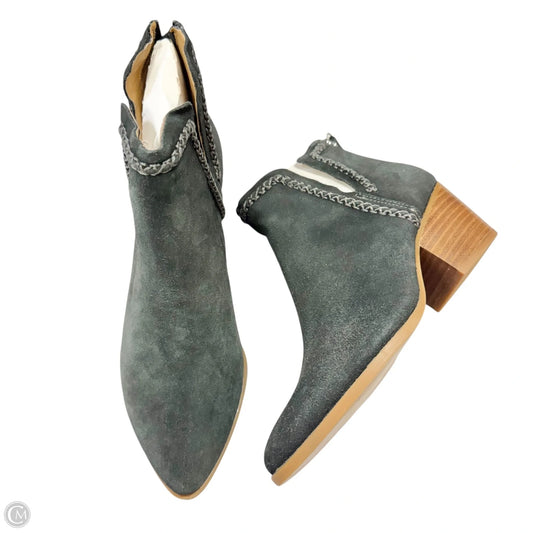 Boots Ankle Heels By Dolce Vita In Grey, Size: 8.5