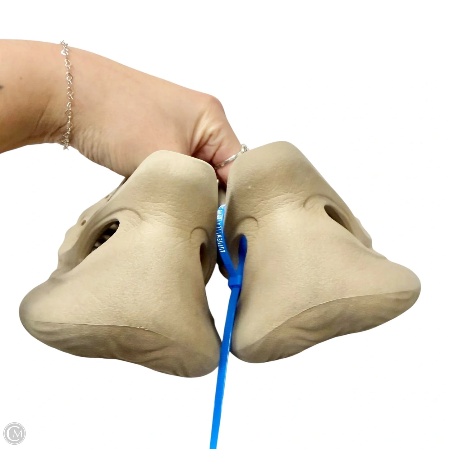 Shoes Luxury Designer By Yeezy In Tan, Size: 7